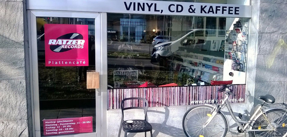 Die Bar im Ratzer Records Plattencafé